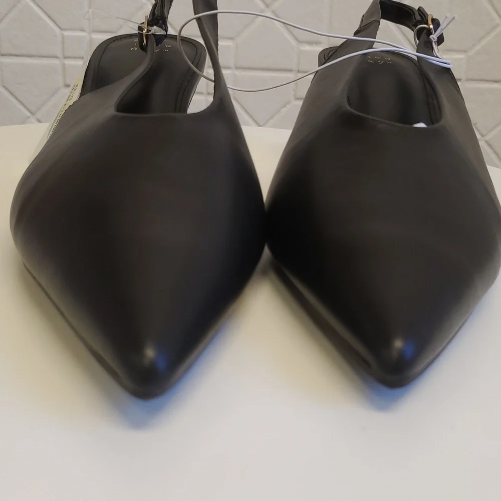 A New Day Black Slingback Pointed Kitten Heel Pumps with Gold Accent Heel 9.5 - Picture 9 of 9